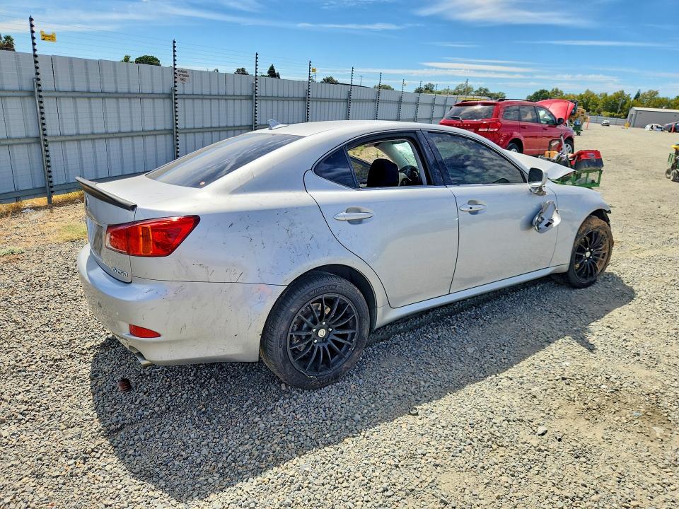 صورة رقم 3 من المزاد - 2009 LEXUS IS 250 مع VIN JTHBK262692087247