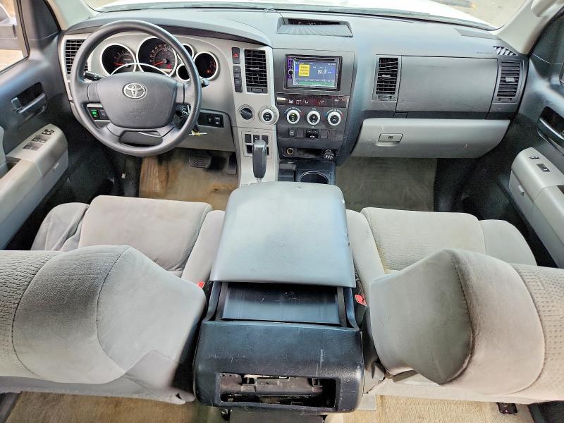 Photo 8 from auction – 2009 TOYOTA SEQUOIA with VIN 5TDBT64A19S000931