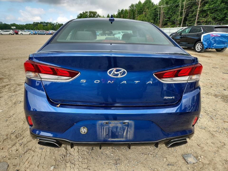 Photo 6 from auction – 2019 HYUNDAI SONATA with VIN 5NPE34AF5KH735084