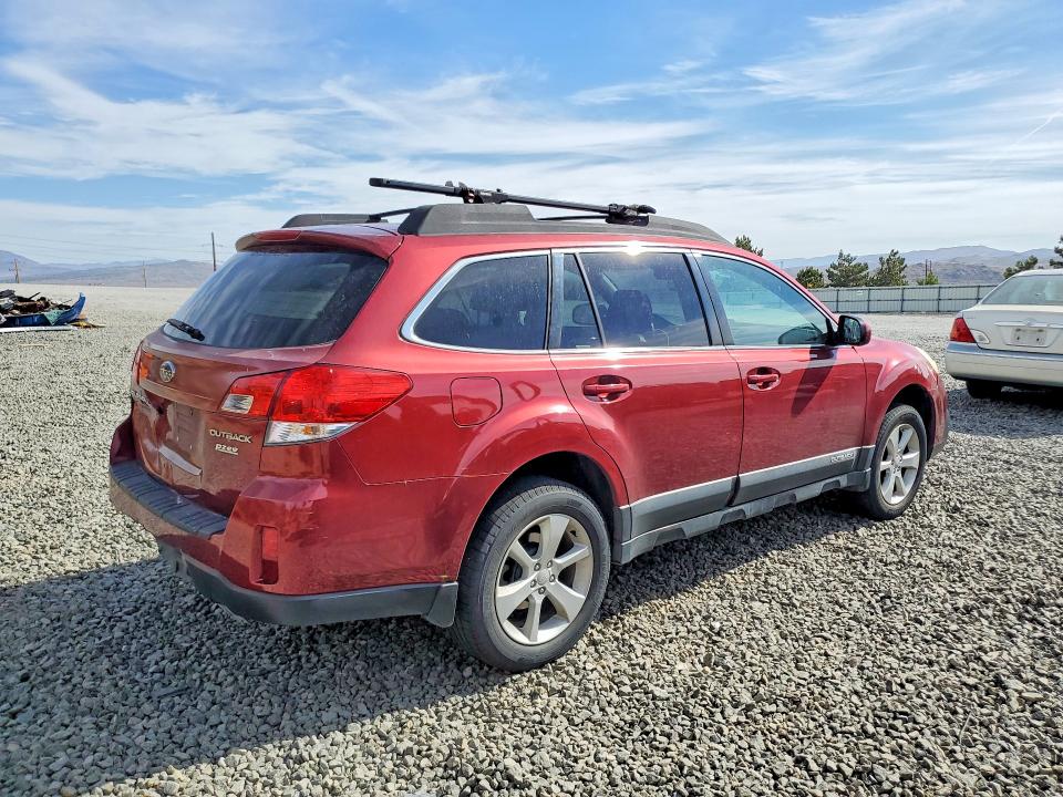 Photo 3 from auction – 2013 SUBARU OUTBACK with VIN 4S4BRBCCXD3246019