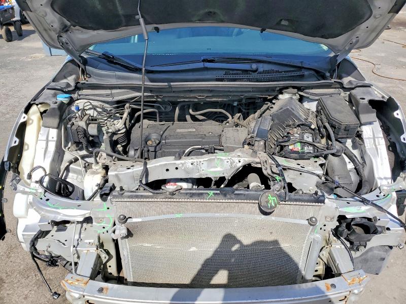 Photo 12 from auction – 2016 HONDA CR-V with VIN 2HKRM3H59GH557449
