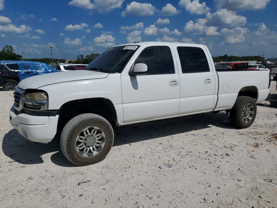 GMC SIERRA 2006 مع رقم تعريف المركبة 1GTHK23256F128634 - صورة من المزاد