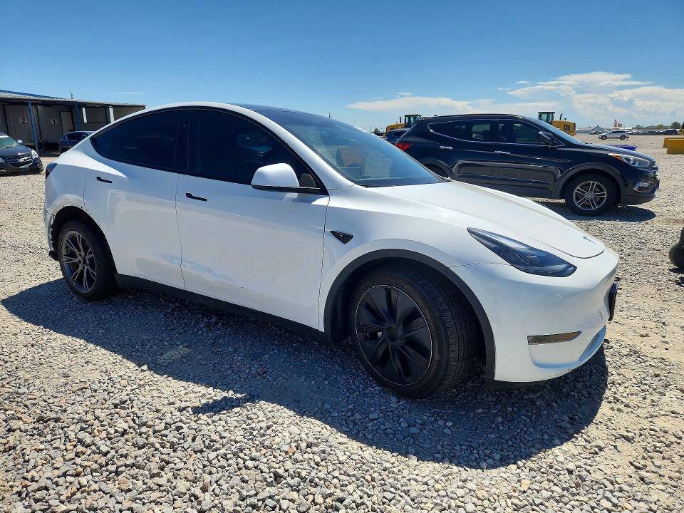 Photo 4 from auction – 2024 TESLA MODEL Y with VIN 7SAYGDEE6RF164638