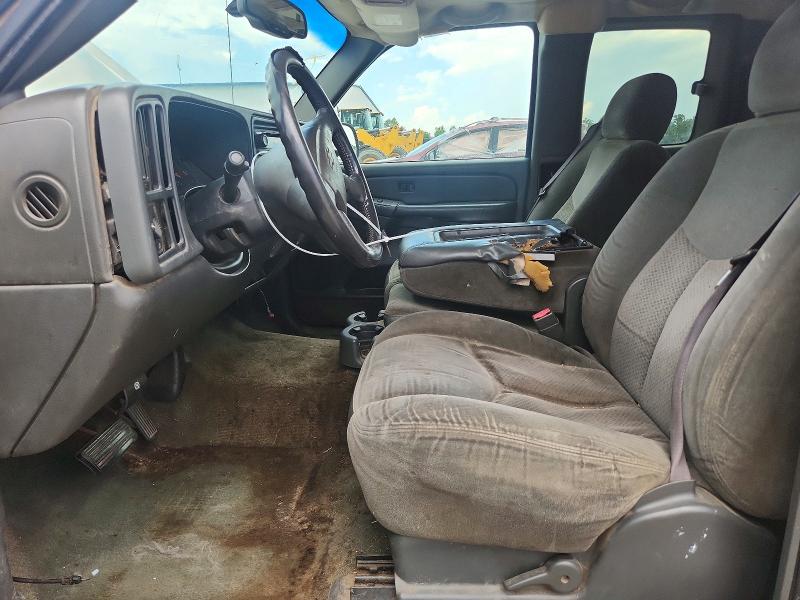 Photo 7 from auction – 2004 CHEVROLET SILVERADO with VIN 2GCEC19V341147294
