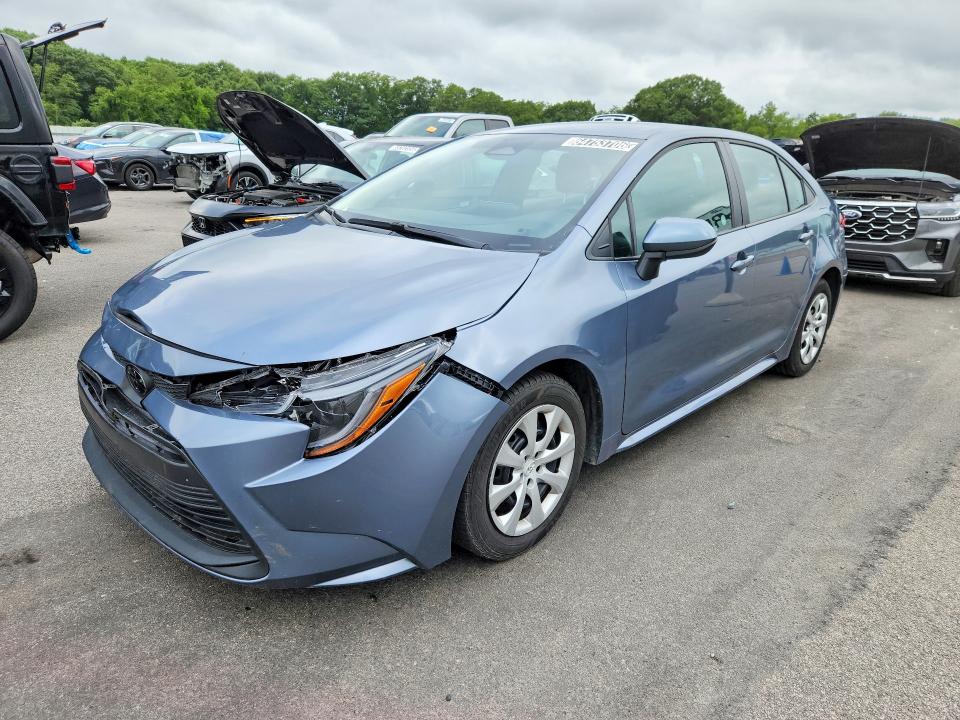 TOYOTA COROLLA 2025 with VIN 5YFB4MDE3SP300652 - Photo from auction