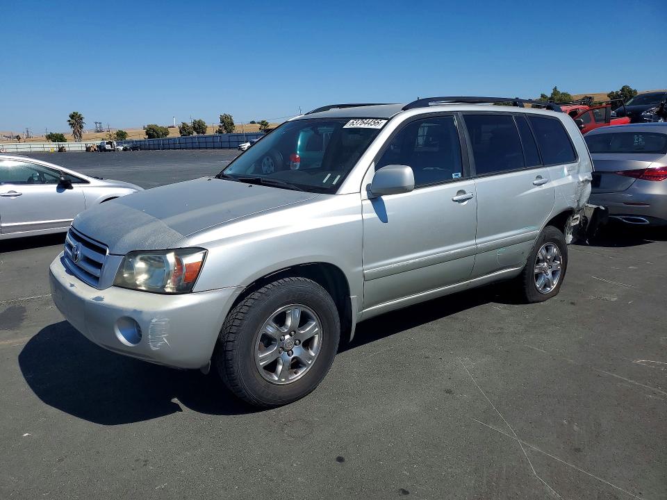 2004 TOYOTA HIGHLANDER - Търг №63764456