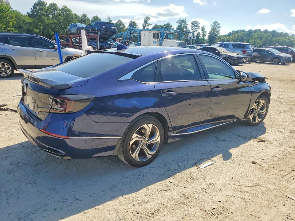 Photo 3 from auction – 2018 HONDA ACCORD with VIN 1HGCV2F64JA034784