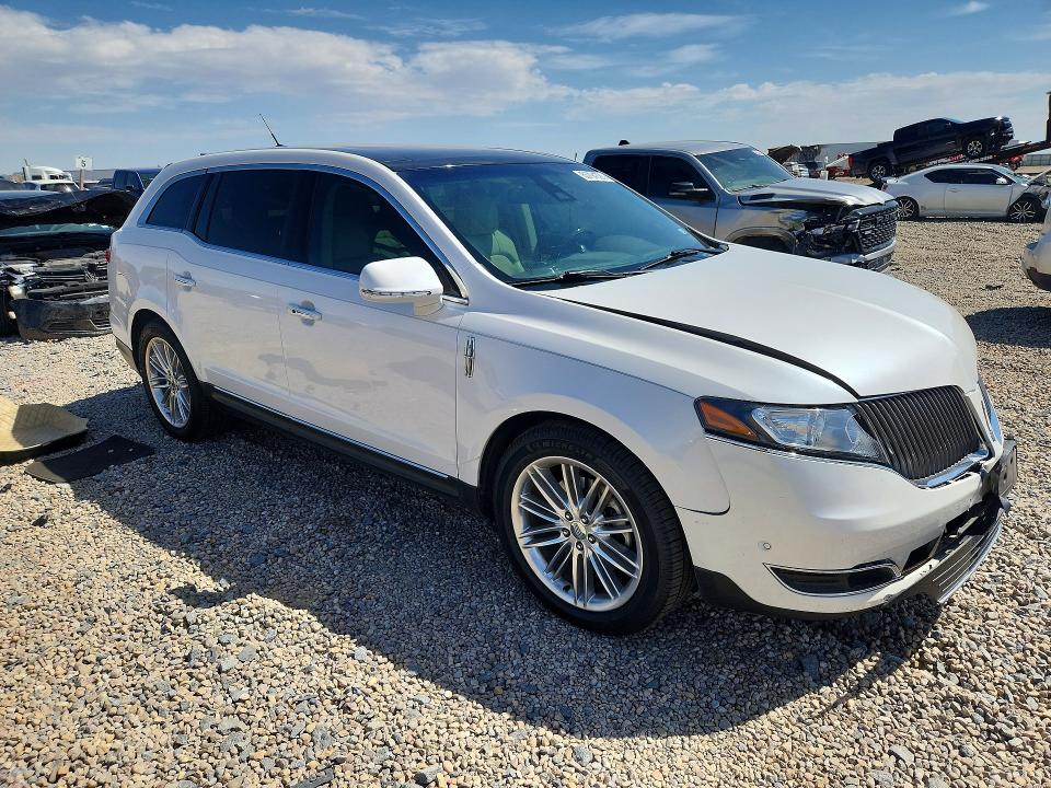 Photo 4 from auction – 2014 LINCOLN MKT with VIN 2LMHJ5AT5EBL56990