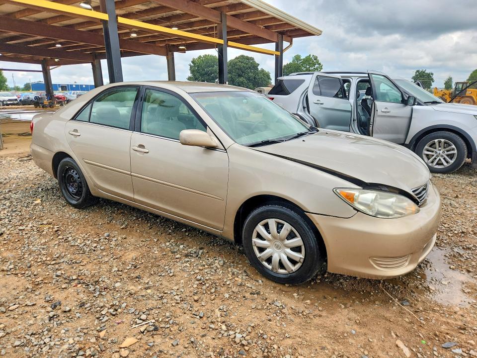 Photo 4 from auction – 2005 TOYOTA CAMRY with VIN 4T1BE32K25U965688