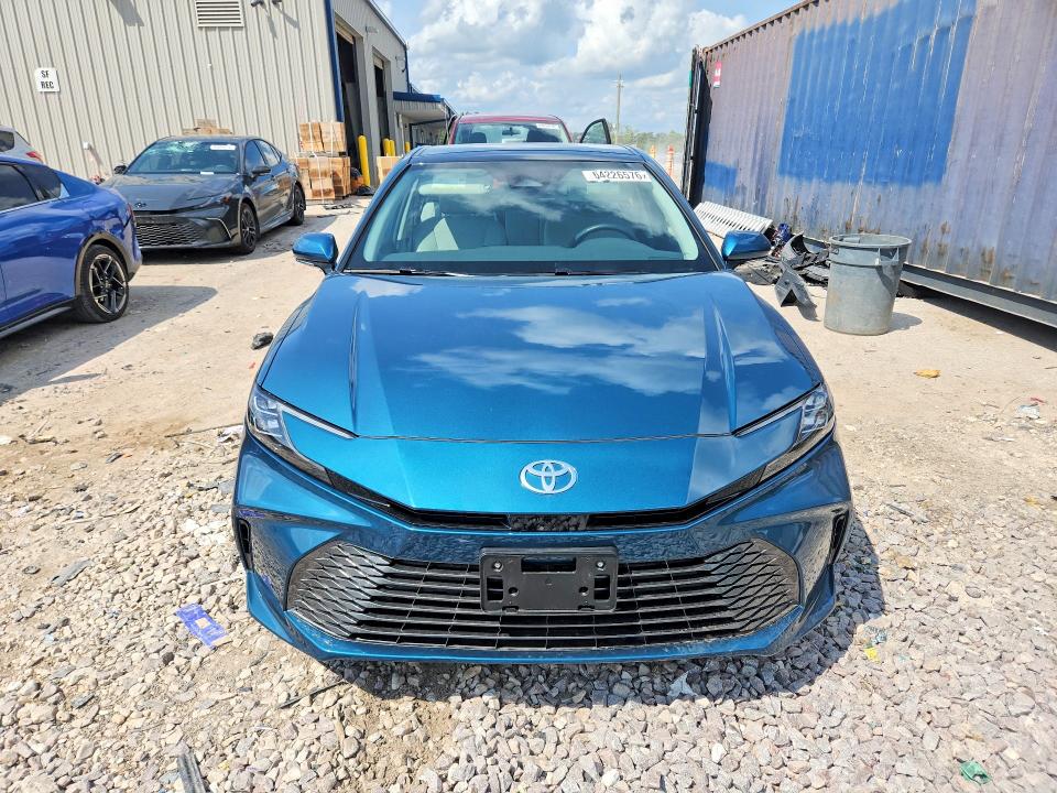 Photo 5 from auction – 2025 TOYOTA CAMRY with VIN 4T1DAACK3SU198162