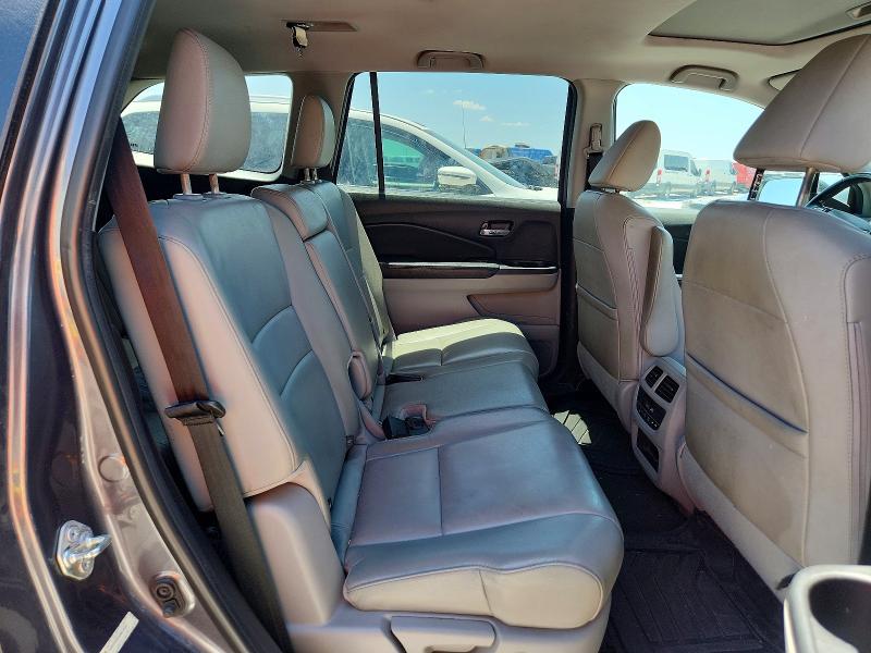 Photo 11 from auction – 2016 HONDA PILOT with VIN 5FNYF5H56GB014530