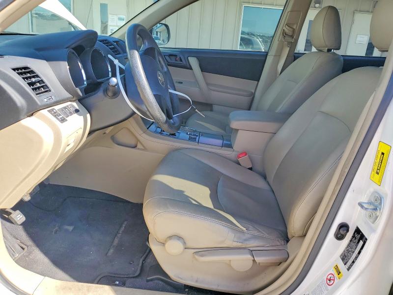 Photo 7 from auction – 2012 TOYOTA HIGHLANDER with VIN 5TDZK3EH9CS086685
