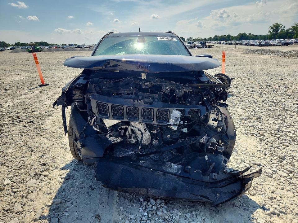 Снимка 5 от търг – 2019 JEEP COMPASS с VIN 3C4NJCBB6KT726616