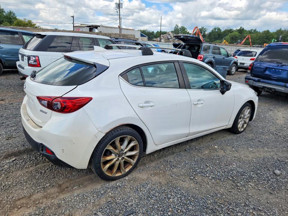 Photo 3 from auction – 2015 MAZDA 3 with VIN JM1BM1L30F1268106