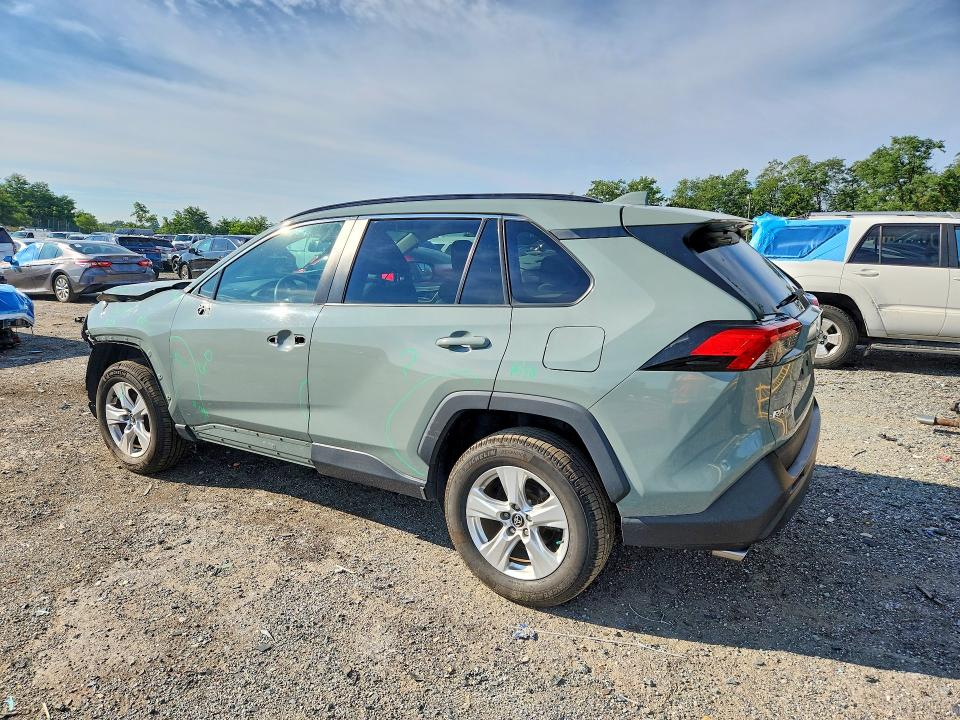Photo 2 from auction – 2020 TOYOTA RAV4 with VIN 2T3P1RFV7LW129324