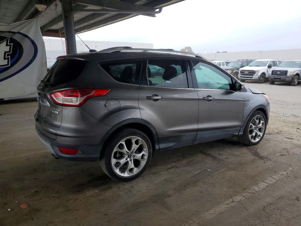 Photo 3 from auction – 2014 FORD ESCAPE with VIN 1FMCU0JX7EUA77781