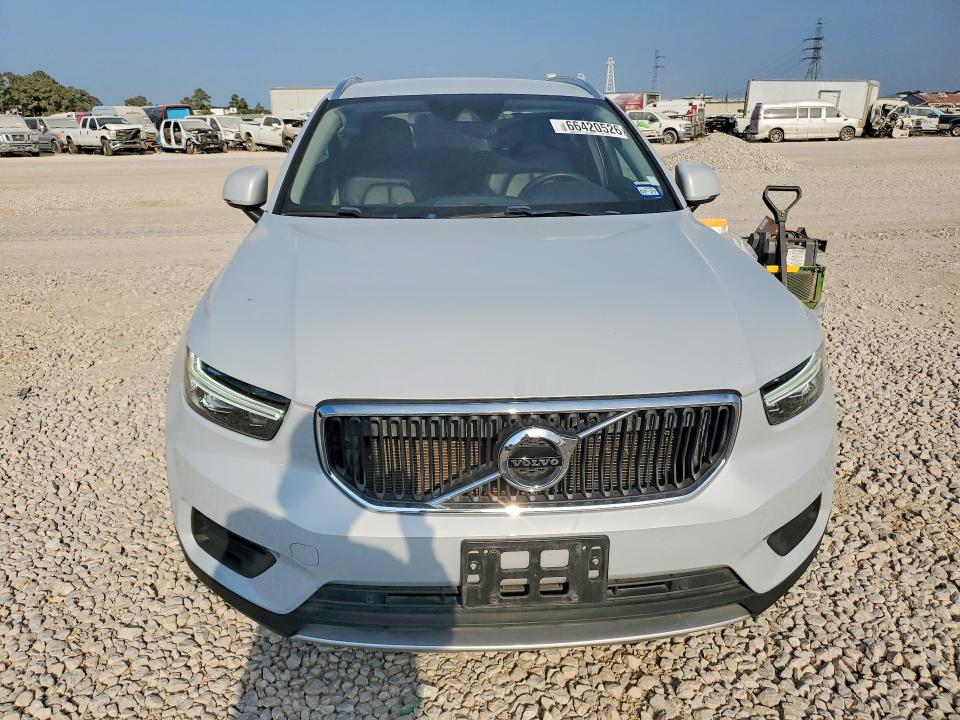 Снимка 5 от търг – 2022 VOLVO XC40 с VIN YV4AC2HK1N2725645