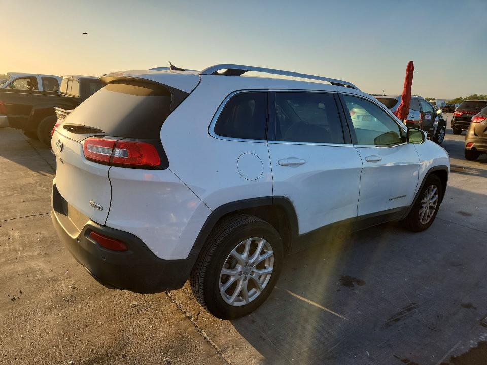 Photo 3 from auction – 2015 JEEP CHEROKEE with VIN 1C4PJLCS2FW596972