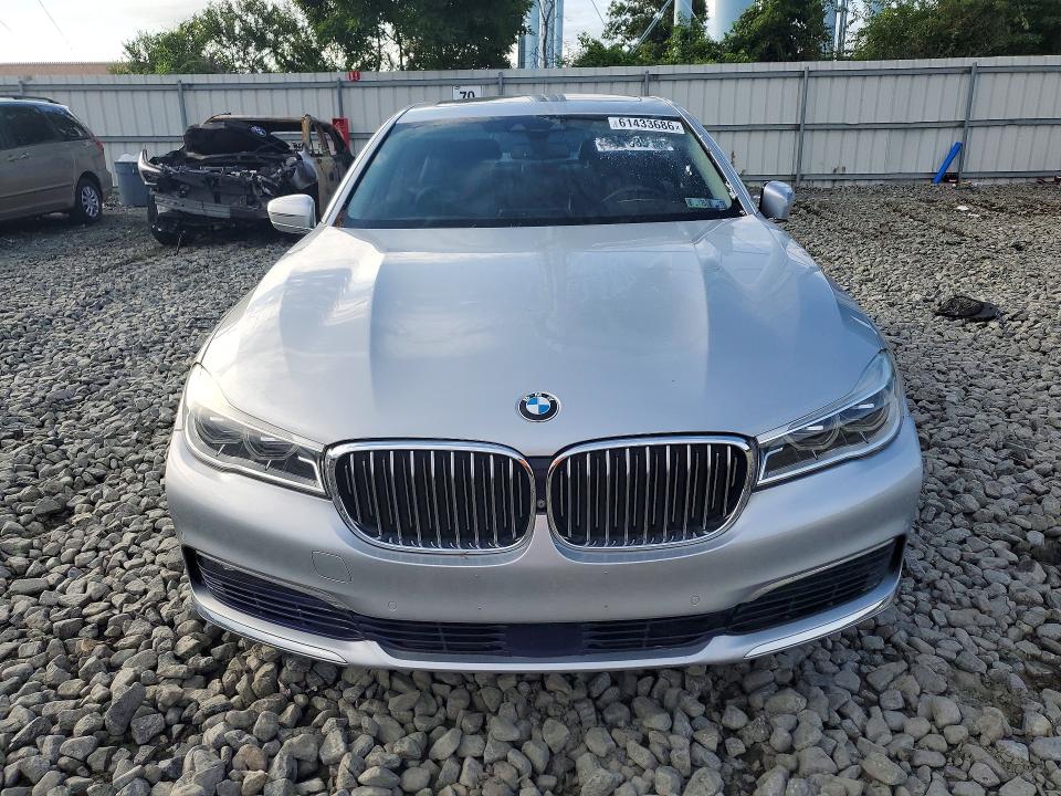 Photo 5 from auction – 2016 BMW 750 with VIN WBA7F2C56GG416813
