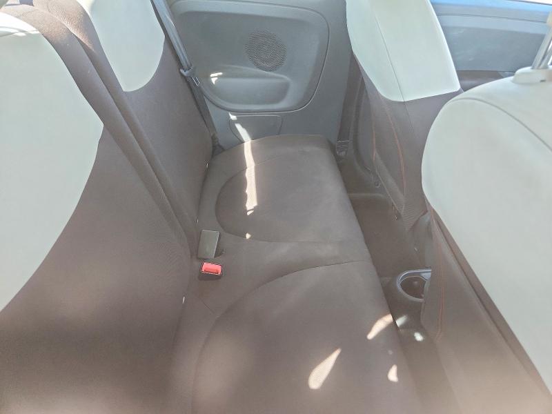 Photo 10 from auction – 2015 FIAT 500 with VIN 3C3CFFDRXFT755907