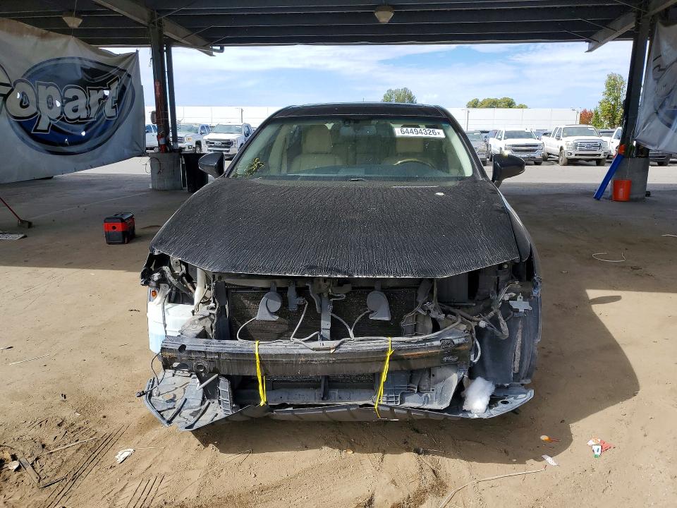 Photo 5 from auction – 2013 LEXUS ES with VIN JTHBK1GG2D2005737