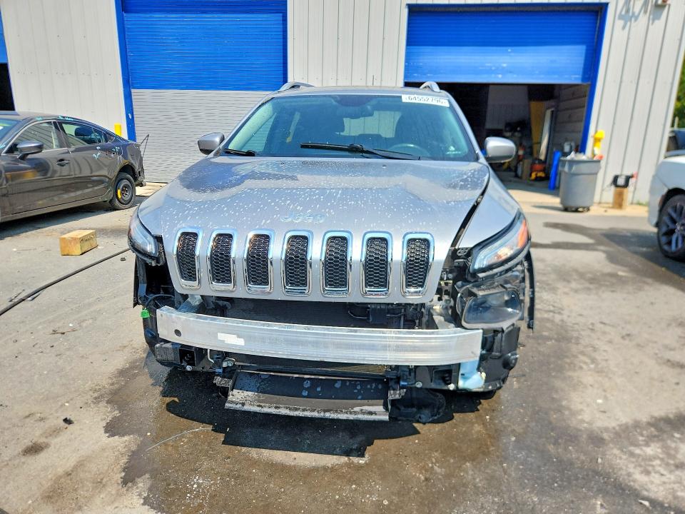 Photo 5 from auction – 2016 JEEP CHEROKEE with VIN 1C4PJMCS6GW331768
