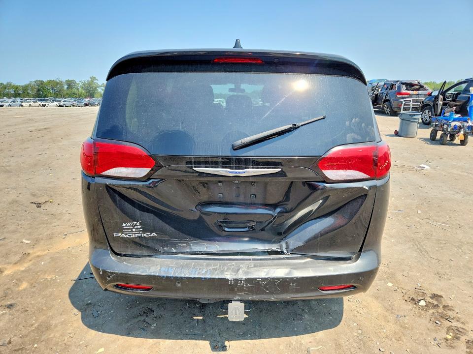 Photo 6 from auction – 2018 CHRYSLER PACIFICA with VIN 2C4RC1CG9JR294907