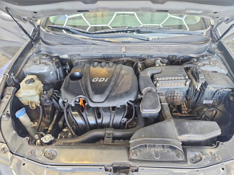 Photo 11 from auction – 2011 HYUNDAI SONATA with VIN 5NPEB4AC4BH217394
