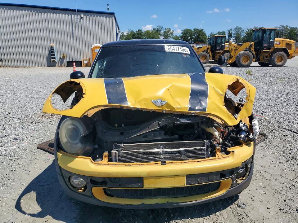 Photo 5 from auction – 2009 MINI COOPER with VIN WMWMF335X9TU71557
