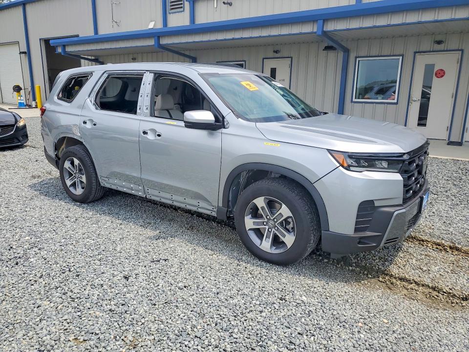 Photo 4 from auction – 2026 HONDA PILOT with VIN 5FNYG1H48TB016884