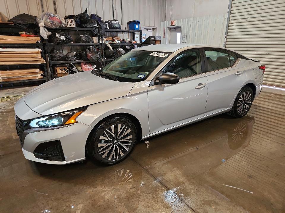 NISSAN ALTIMA 2026 مع رقم تعريف المركبة 1N4BL4DVXTN348981 - صورة من المزاد