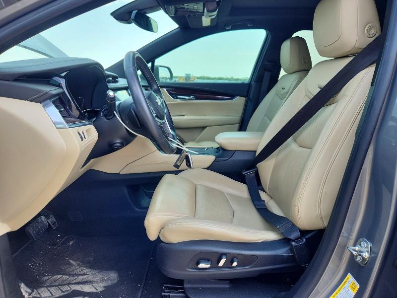Photo 7 from auction – 2017 CADILLAC XT5 with VIN 1GYKNCRS8HZ249065