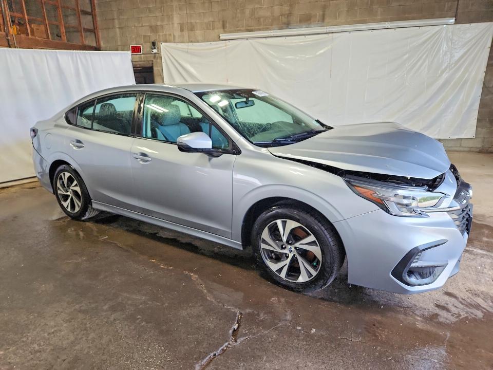 Photo 4 from auction – 2023 SUBARU LEGACY with VIN 4S3BWAC65P3007080