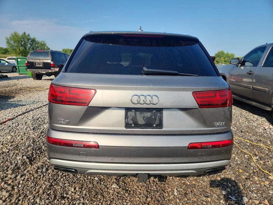 Photo 6 from auction – 2017 AUDI Q7 with VIN WA1LAAF76HD047522