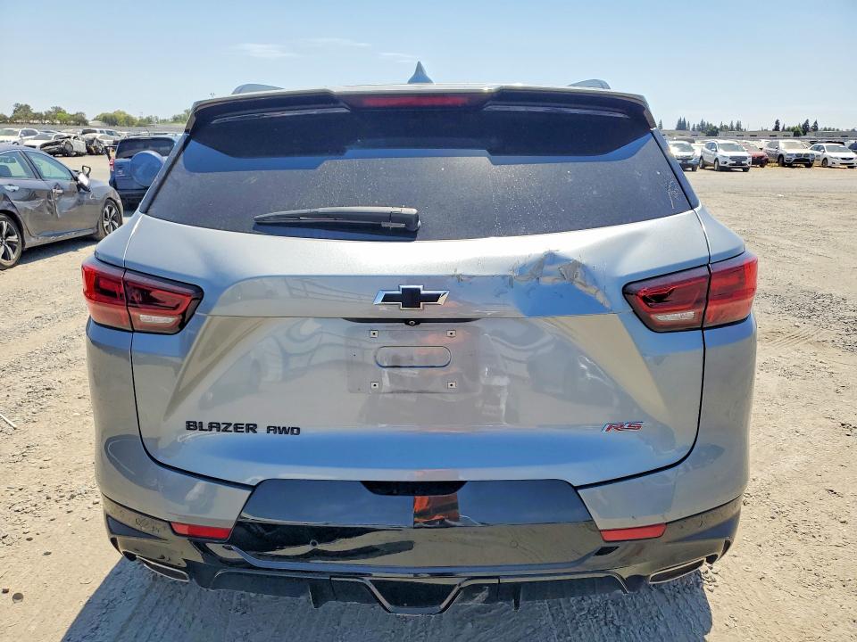 Photo 6 from auction – 2024 CHEVROLET BLAZER with VIN 3GNKBKRS2RS171087
