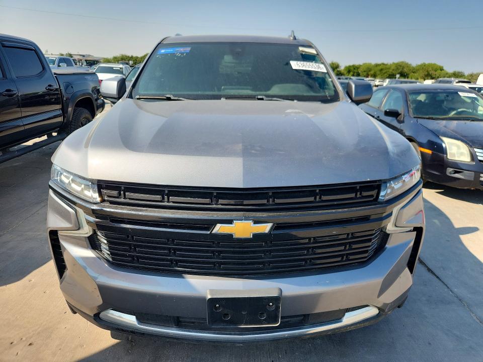 Photo 5 from auction – 2021 CHEVROLET SUBURBAN with VIN 1GNSCCKD3MR263898