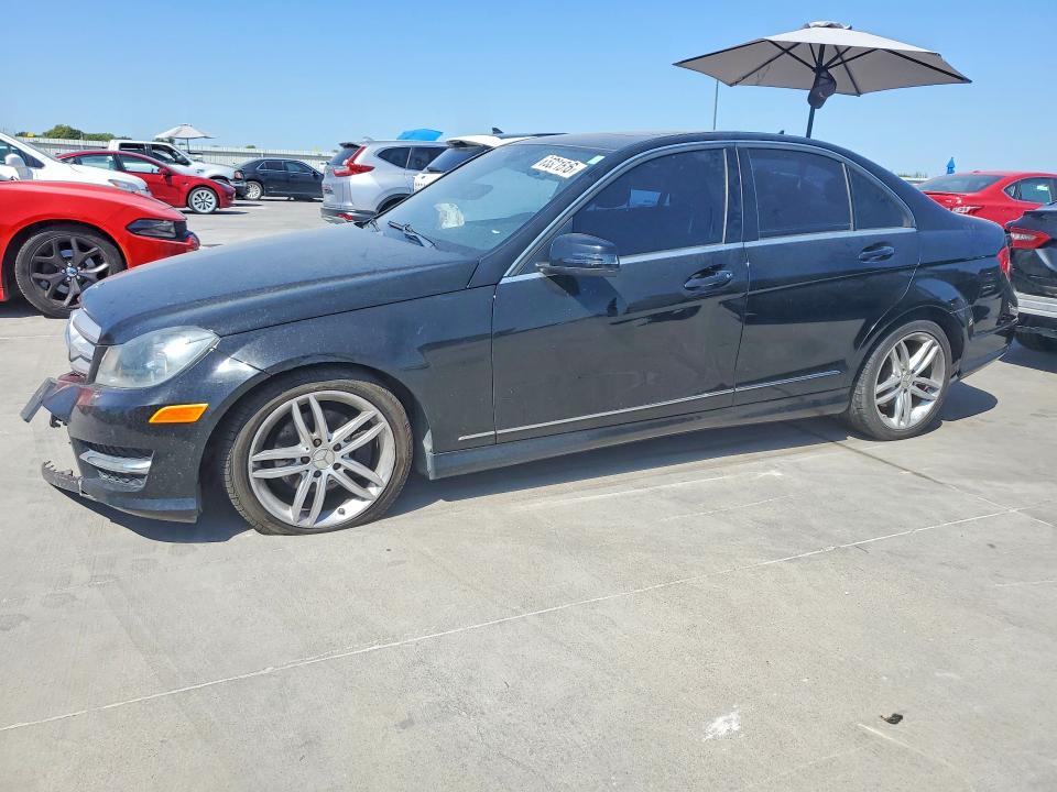 Photo 1 from auction – 2012 MERCEDES-BENZ C with VIN WDDGF8BB8CR208577