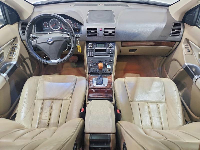Photo 8 from auction – 2013 VOLVO XC90 with VIN YV4952CY1D1670546