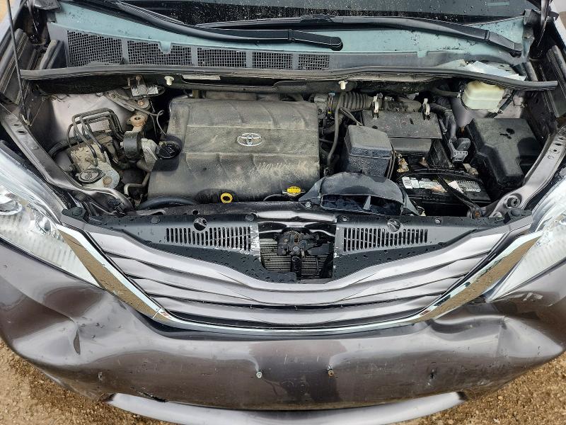 Photo 11 from auction – 2015 TOYOTA SIENNA with VIN 5TDYK3DC6FS568925