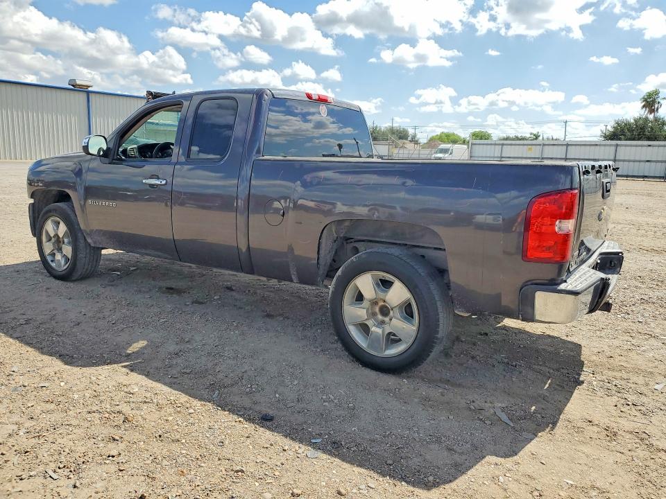 Photo 2 from auction – 2011 CHEVROLET SILVERADO with VIN 1GCRCSE00BZ312580
