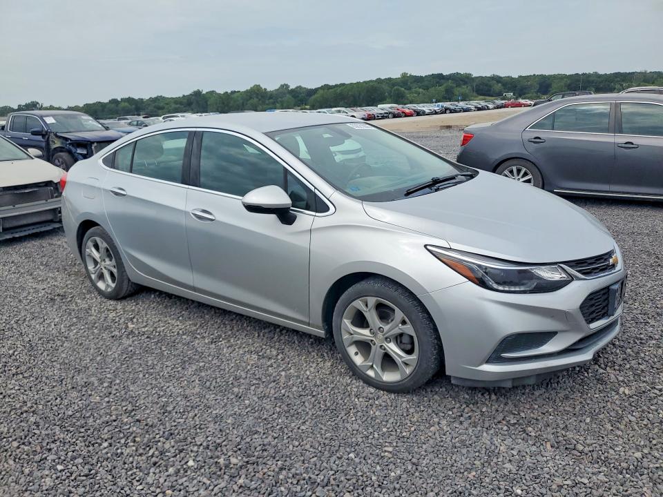 Photo 4 from auction – 2017 CHEVROLET CRUZE with VIN 1G1BF5SM7H7260640