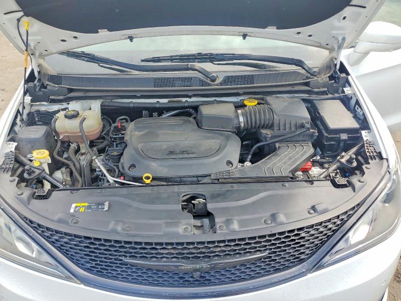 Photo 12 from auction – 2020 CHRYSLER PACIFICA with VIN 2C4RC3BG7LR267821