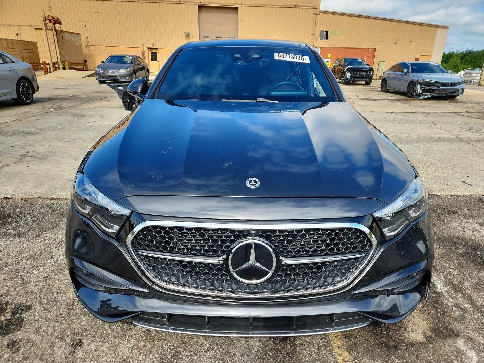 Photo 5 from auction – 2025 MERCEDES-BENZ E with VIN W1KLF6BB4SA165842