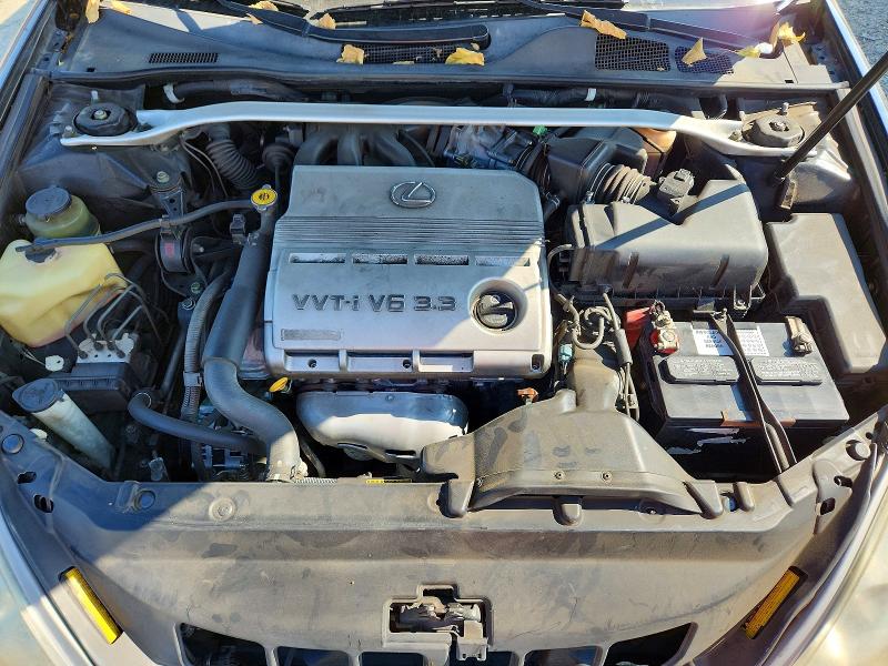 Photo 11 from auction – 2004 LEXUS ES with VIN JTHBA30G345048250