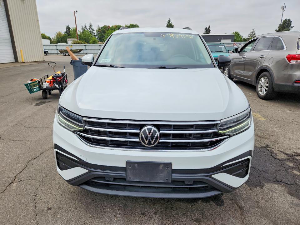 Снимка 5 от търг – 2022 VOLKSWAGEN TIGUAN с VIN 3VV0B7AX1NM077223