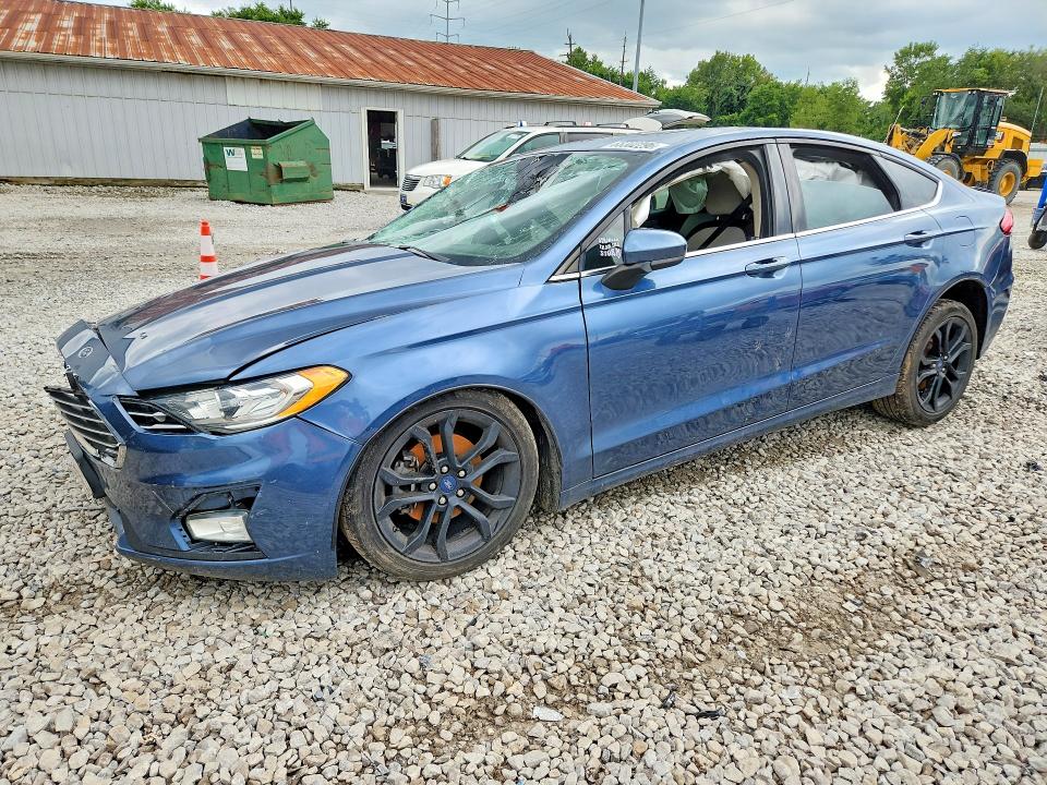 FORD FUSION 2019 with VIN 3FA6P0HD8KR267618 - Photo from auction