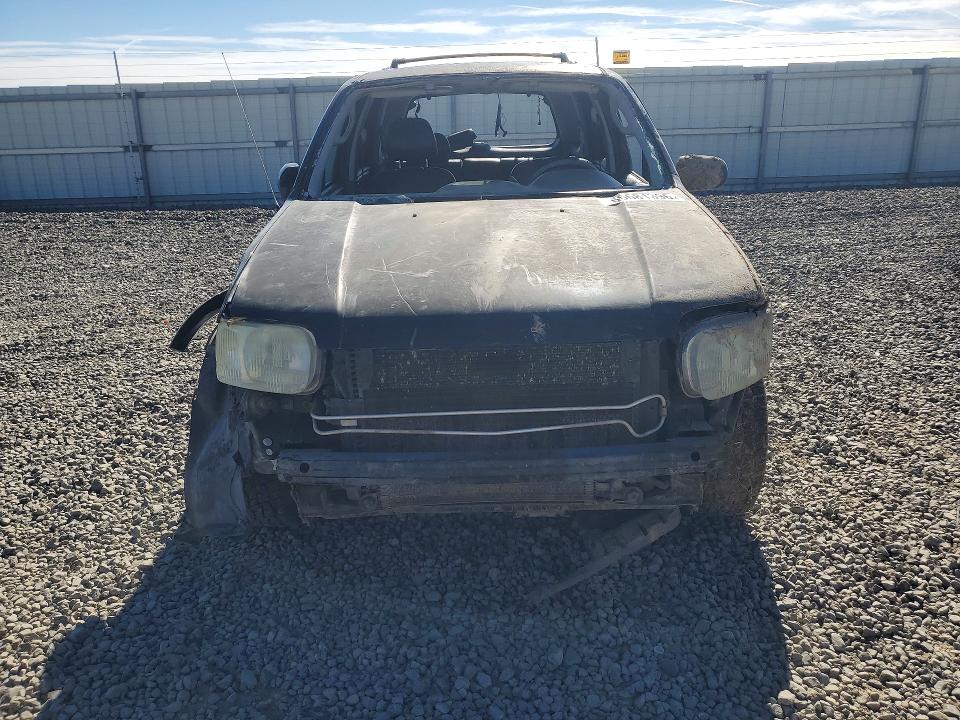 Photo 5 from auction – 2003 FORD ESCAPE with VIN 1FMCU94123KE03345