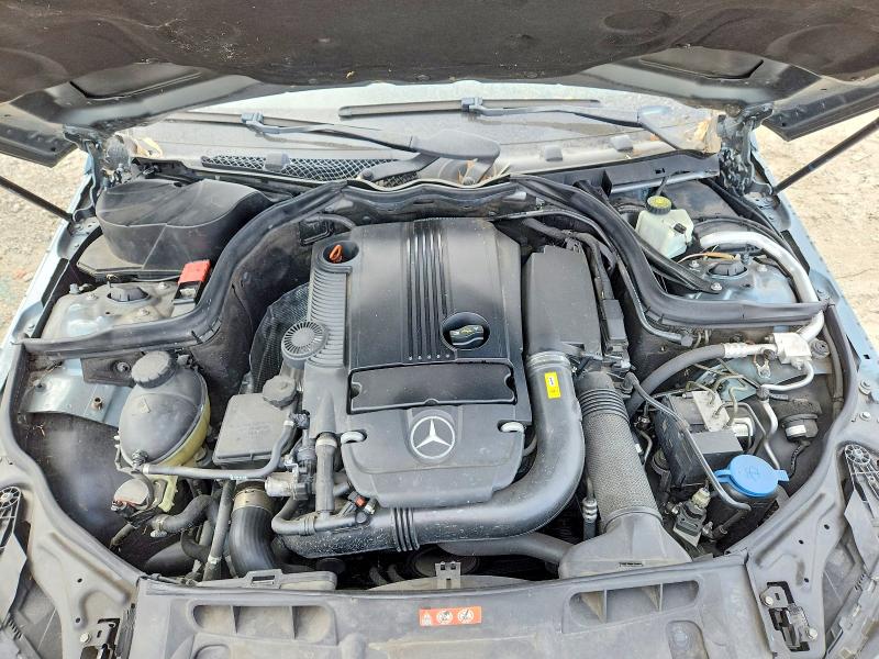 Photo 11 from auction – 2012 MERCEDES-BENZ C with VIN WDDGF4HB6CA652863