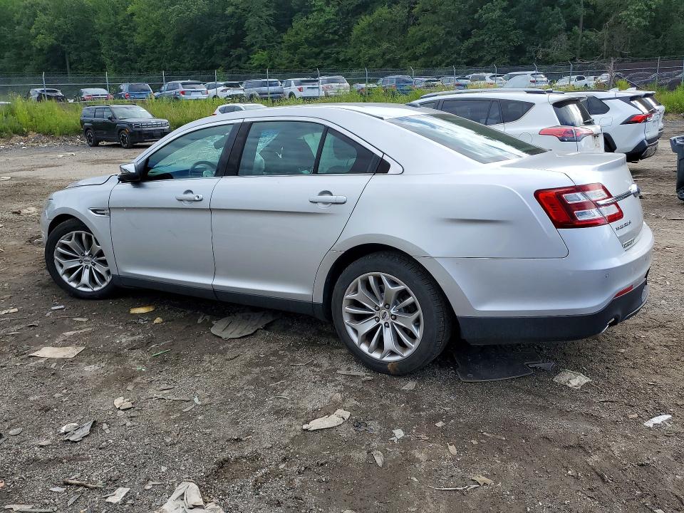 Photo 2 from auction – 2016 FORD TAURUS with VIN 1FAHP2F8XGG114327