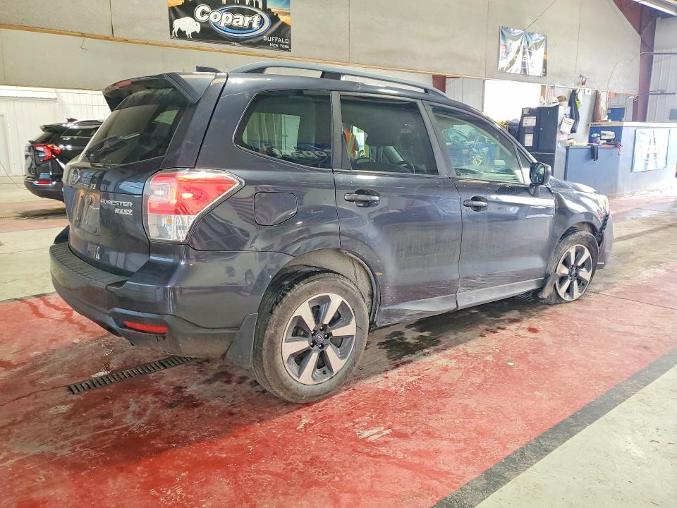 Photo 3 from auction – 2017 SUBARU FORESTER with VIN JF2SJAEC2HH453081
